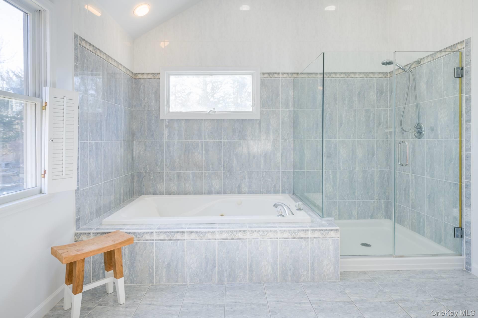 9 Carter Road, Hampton Bays, NY 11946