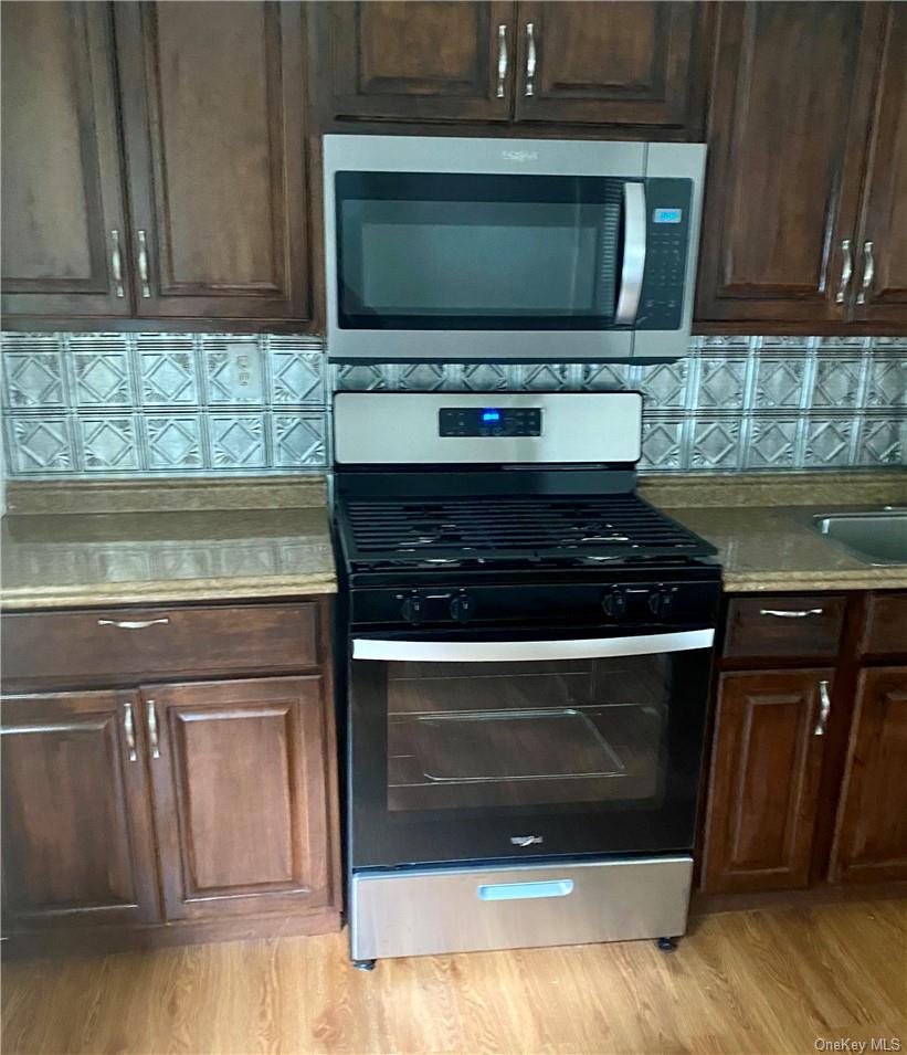 8 Park Avenue # B, Hillburn, NY 10931