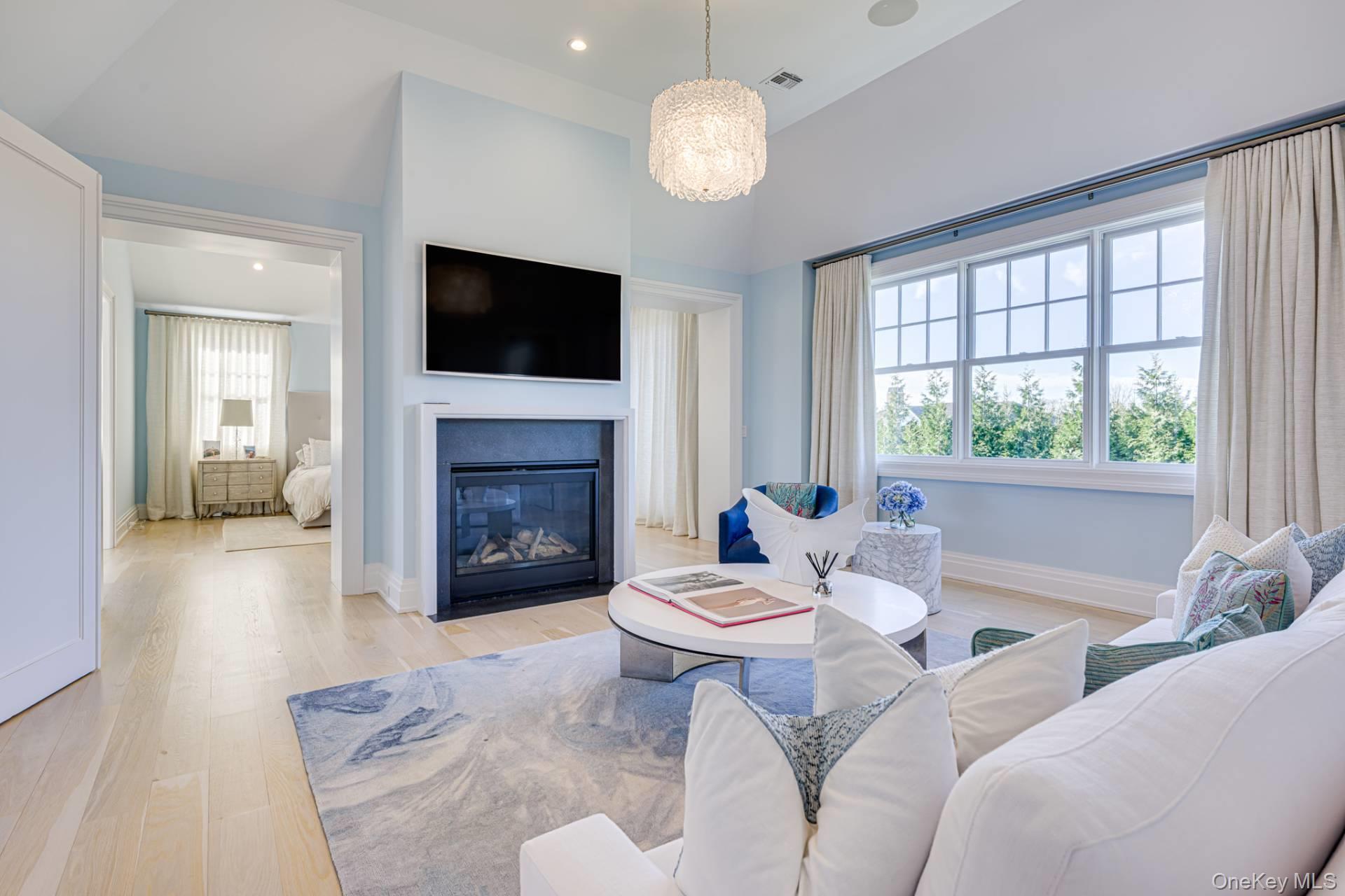 94 Rosko Lane, Southampton, NY 11968