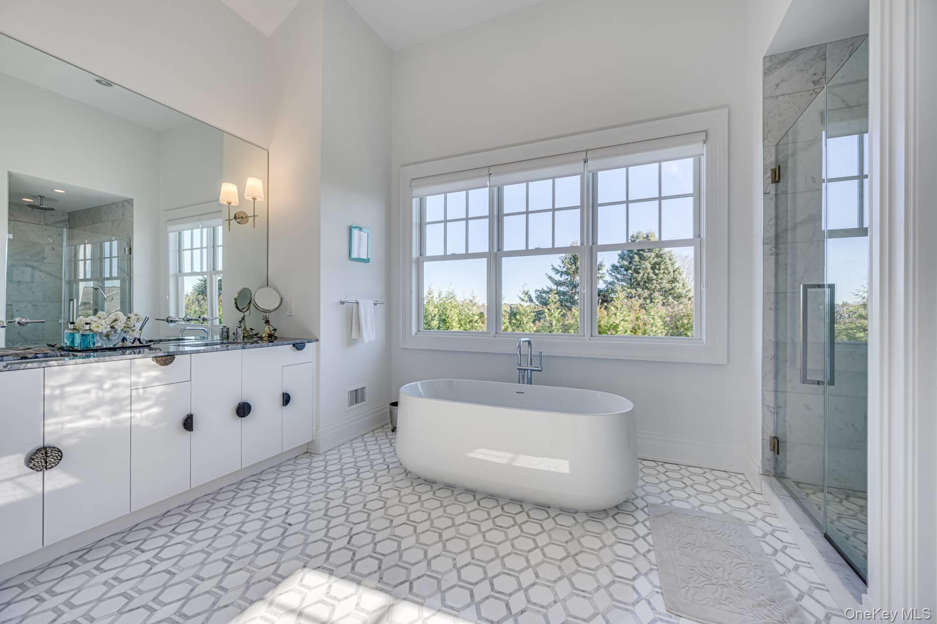 94 Rosko Lane, Southampton, NY 11968