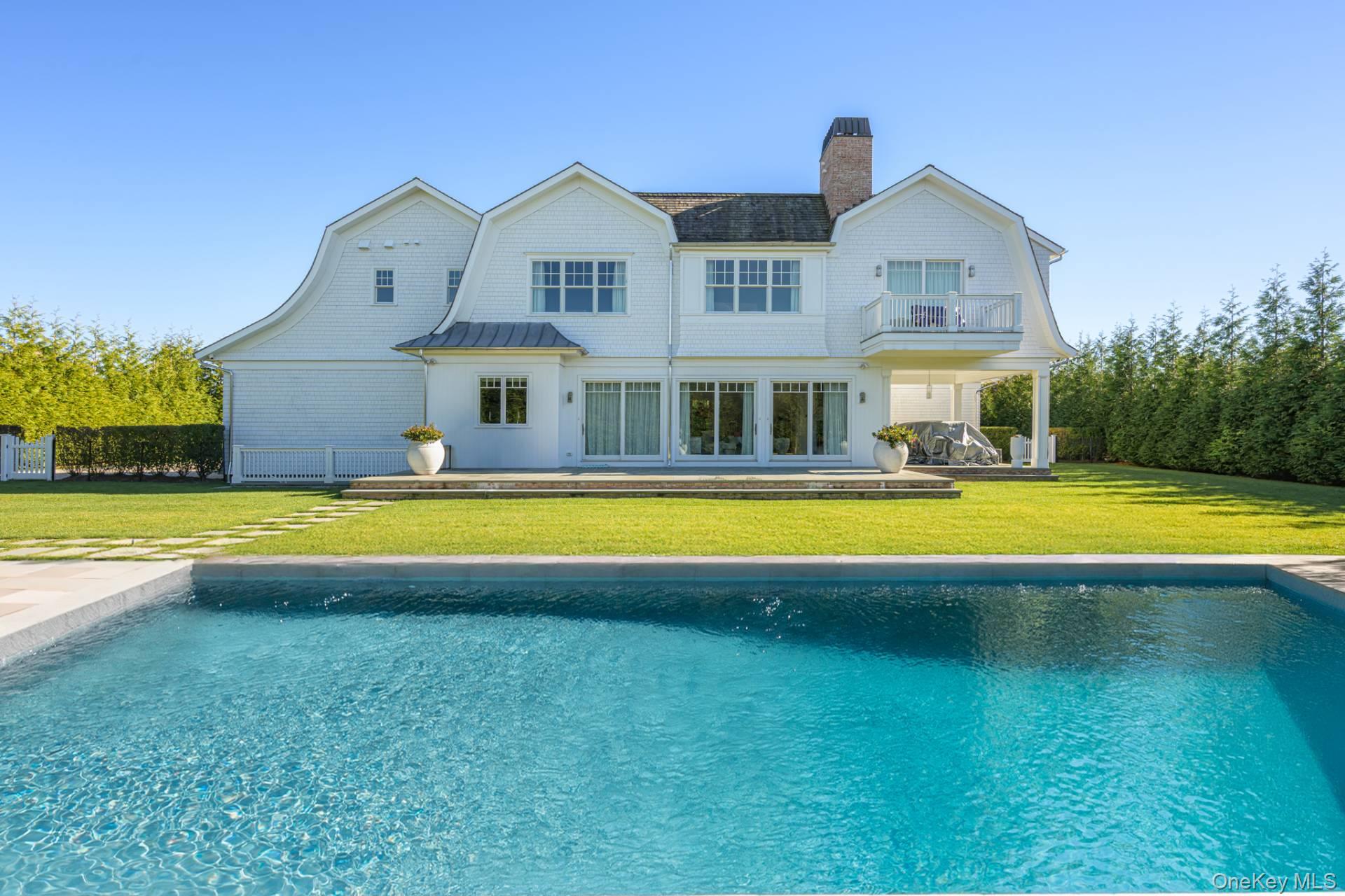 94 Rosko Lane, Southampton, NY 11968