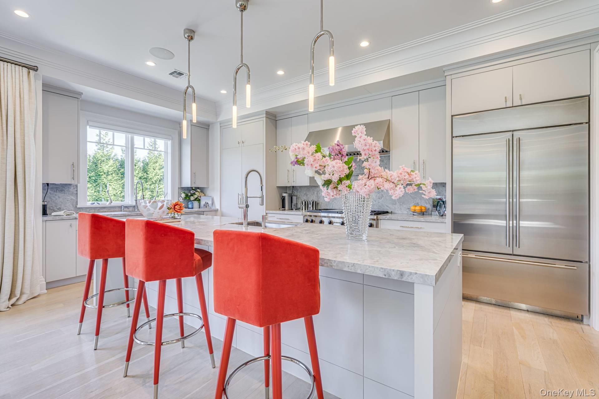 94 Rosko Lane, Southampton, NY 11968