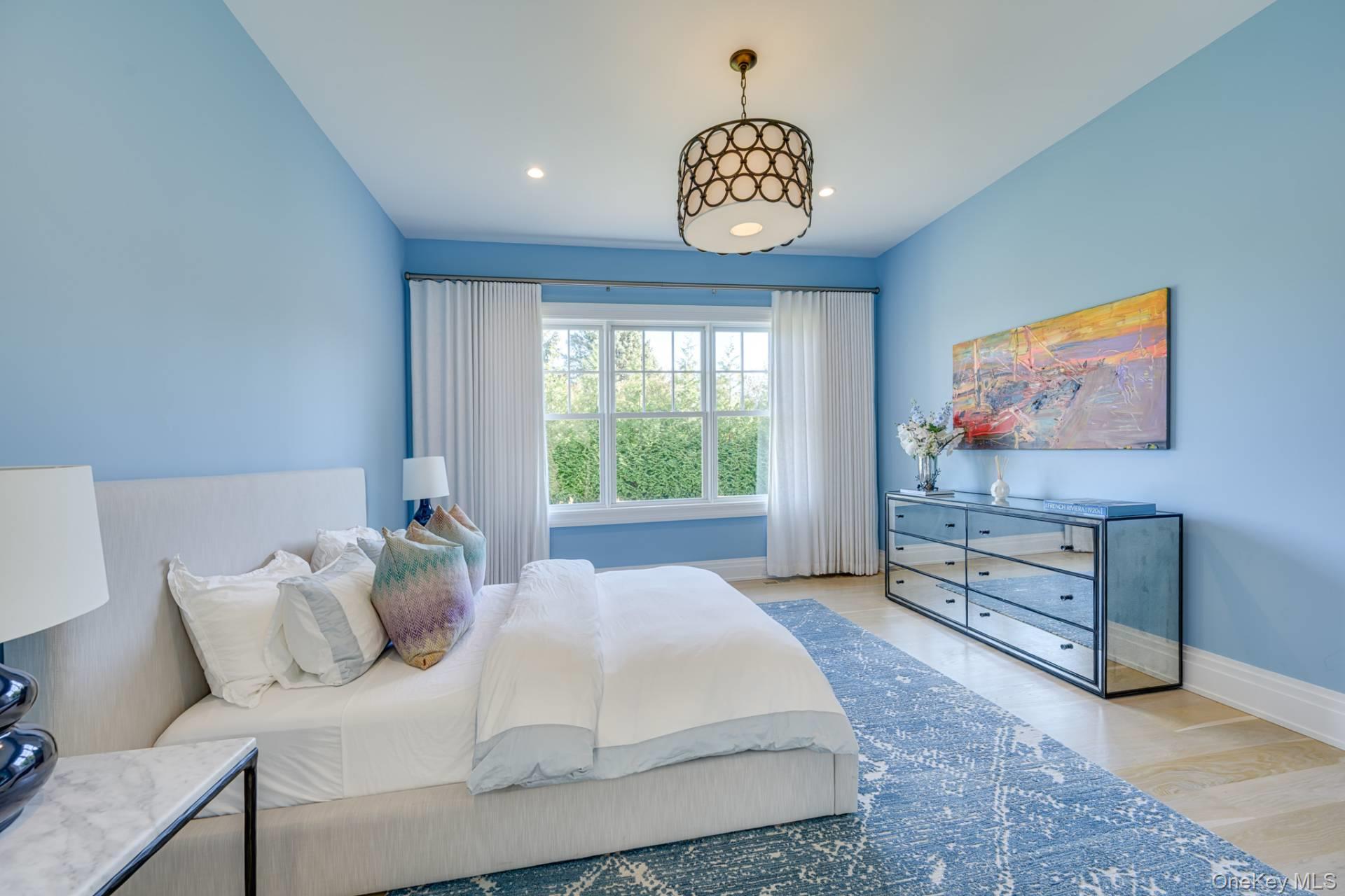 94 Rosko Lane, Southampton, NY 11968