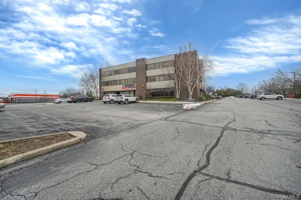 15 Matthews Street # 310 (304), Goshen, NY 10924