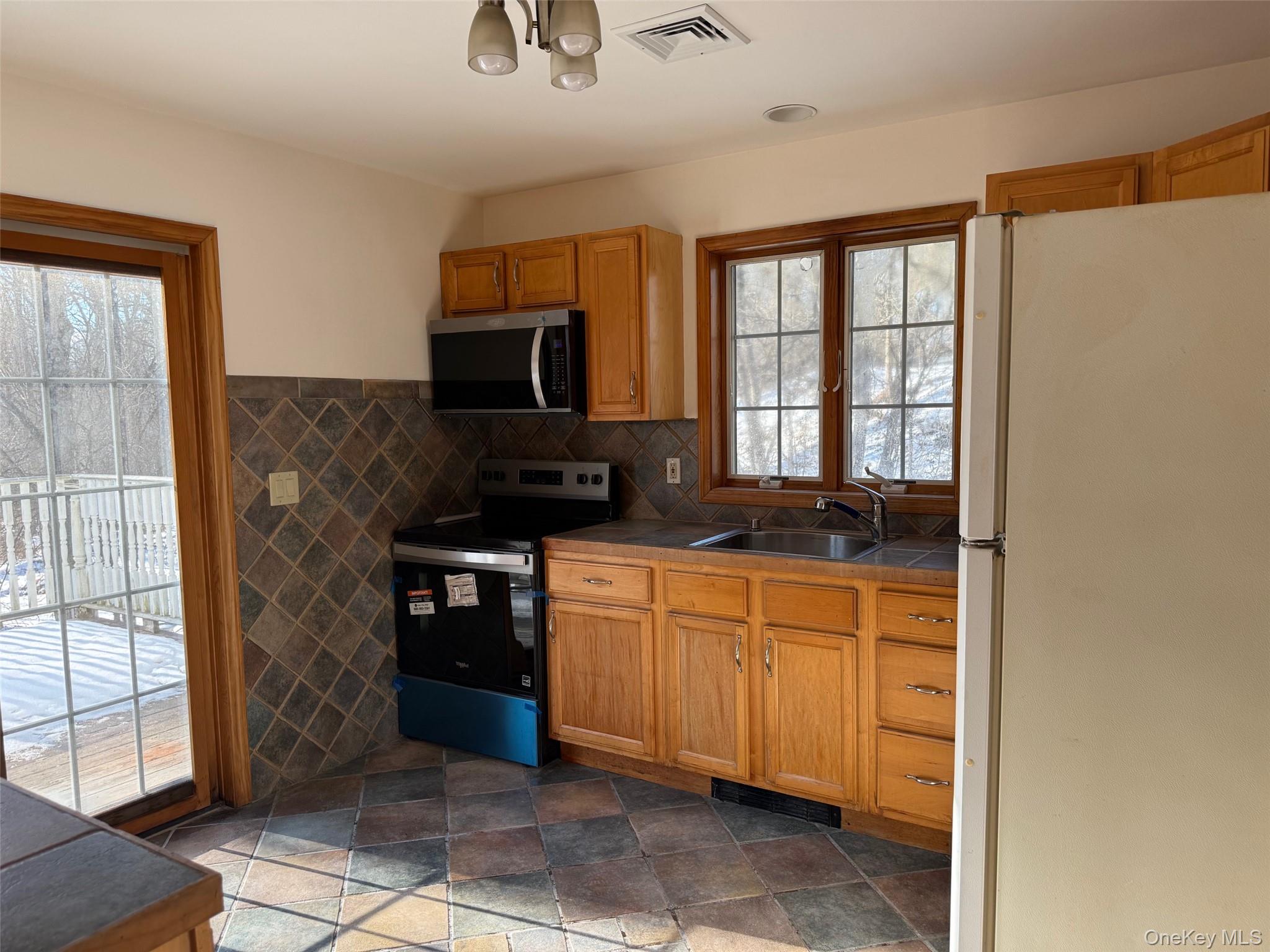 88 Pierce Circle, New Hampton, NY 10958