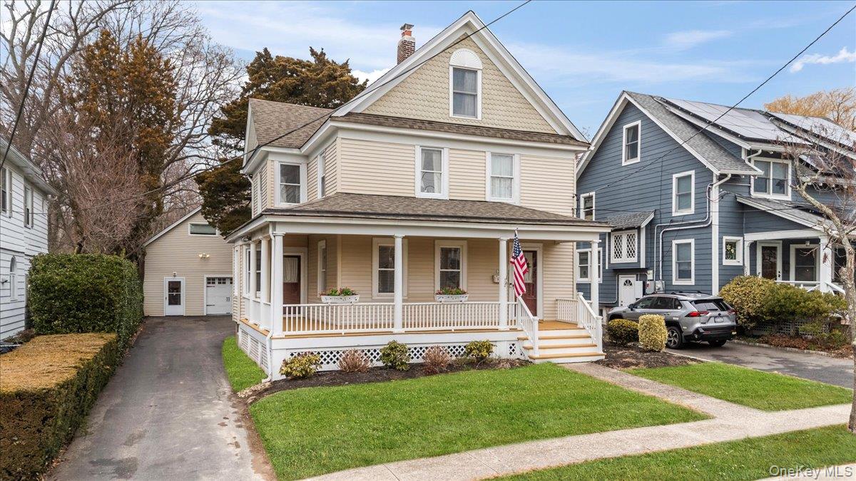 37 Central Street, Huntington, NY 11743