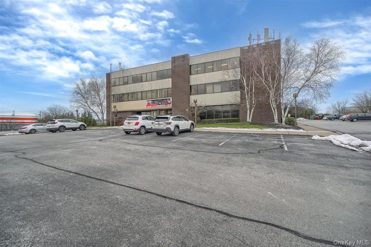 15 Matthews Street # B, Goshen, NY 10924