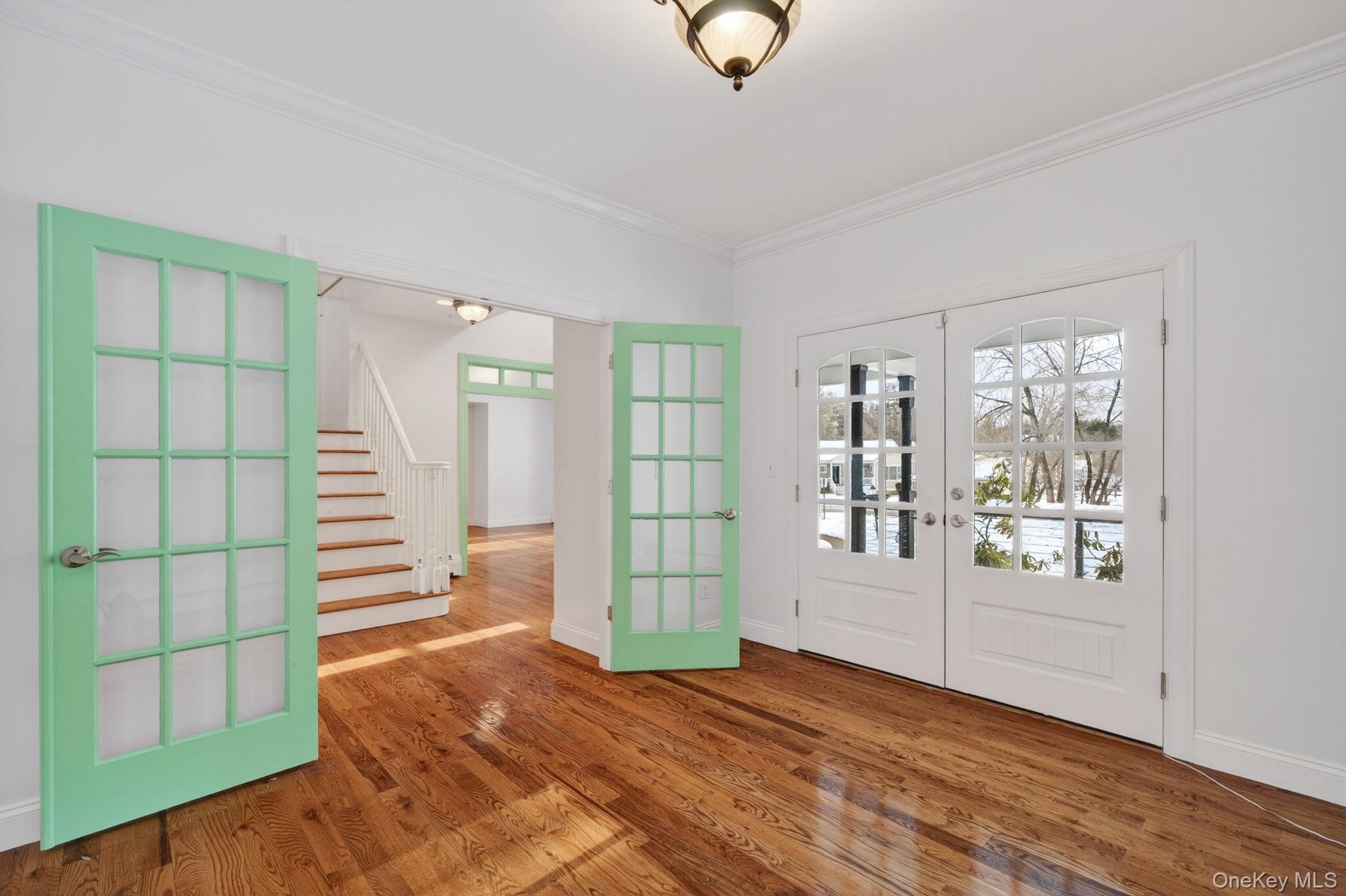 30 Alison Court, Kingston, NY 12401