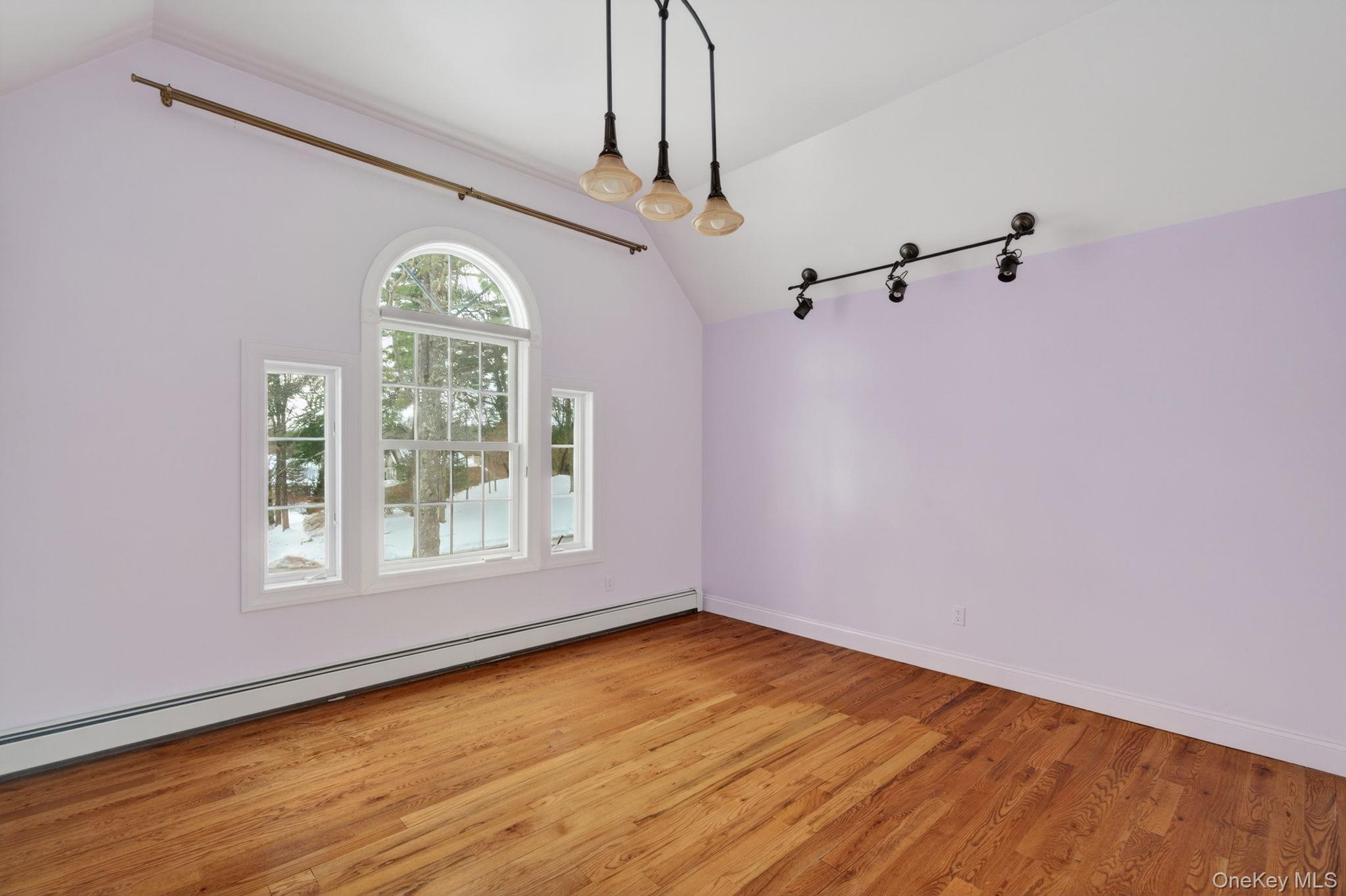 30 Alison Court, Kingston, NY 12401