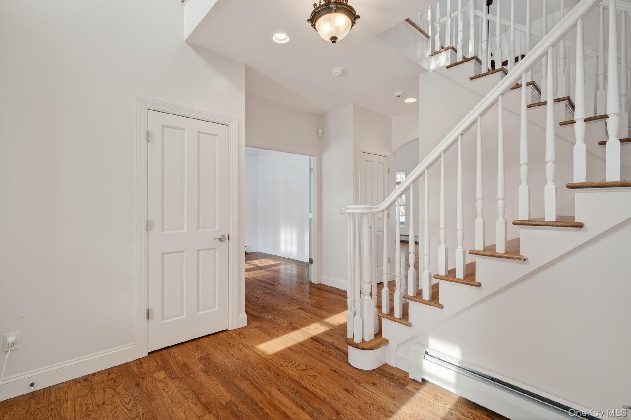 30 Alison Court, Kingston, NY 12401