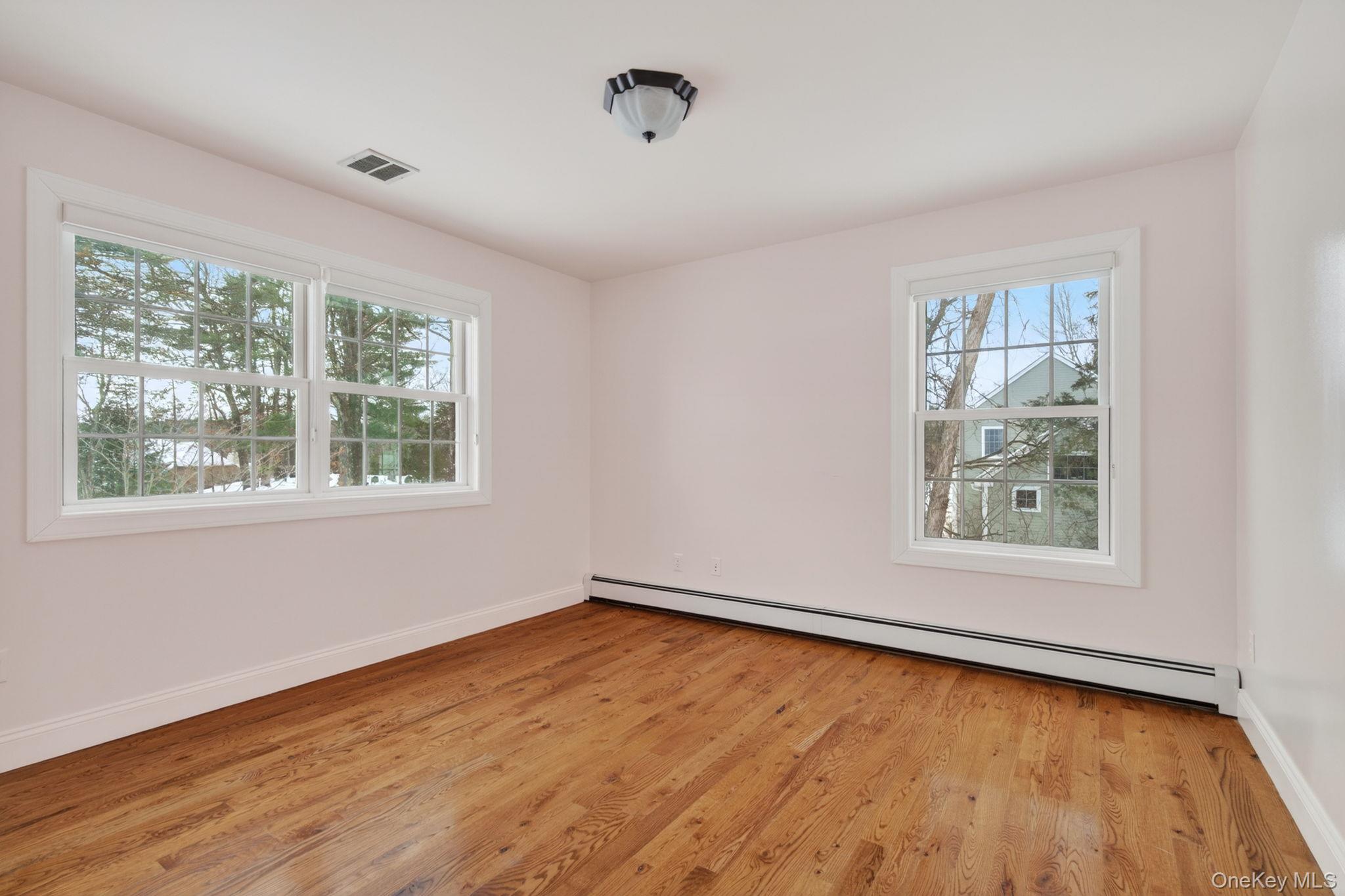 30 Alison Court, Kingston, NY 12401