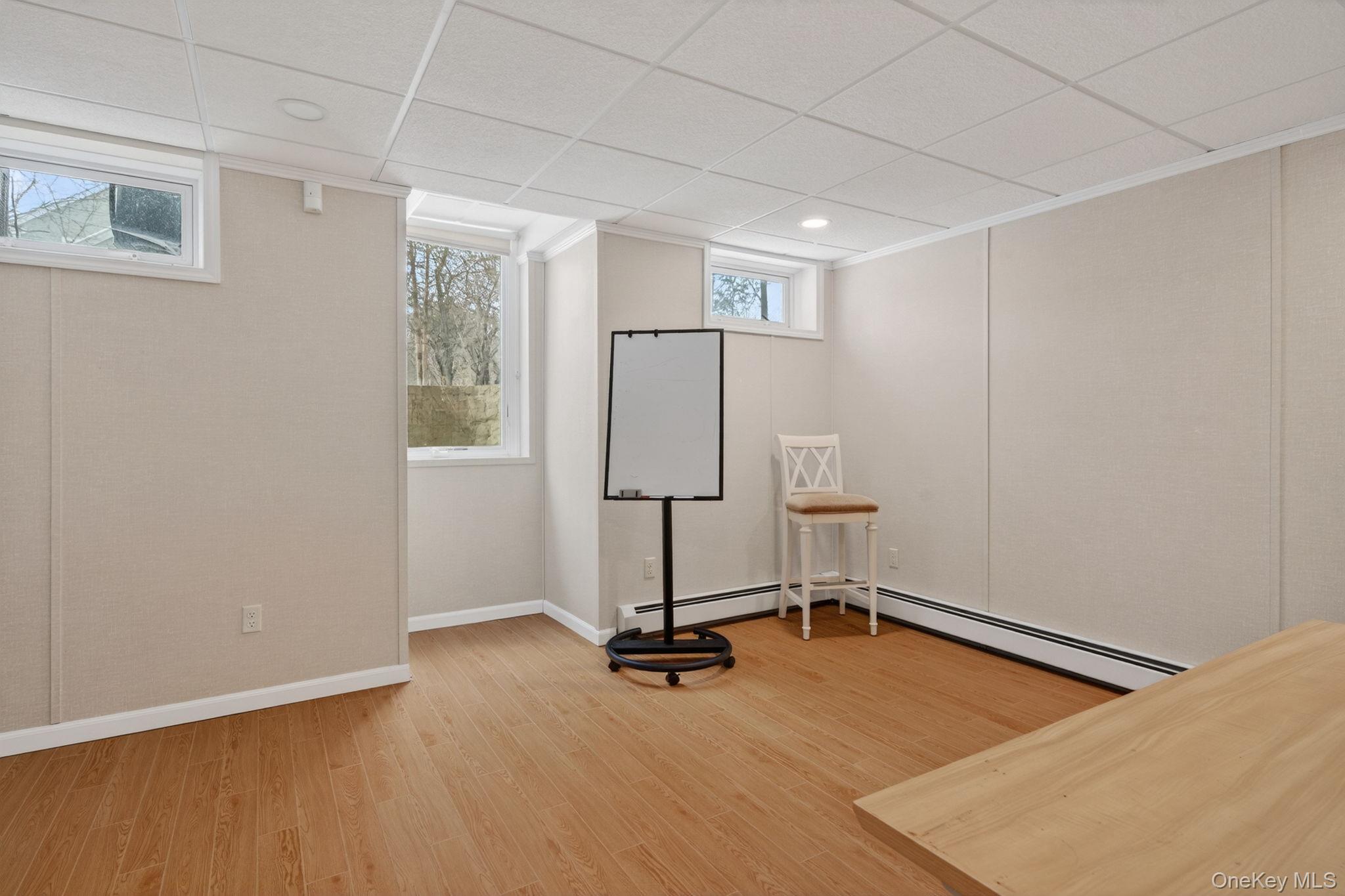 30 Alison Court, Kingston, NY 12401