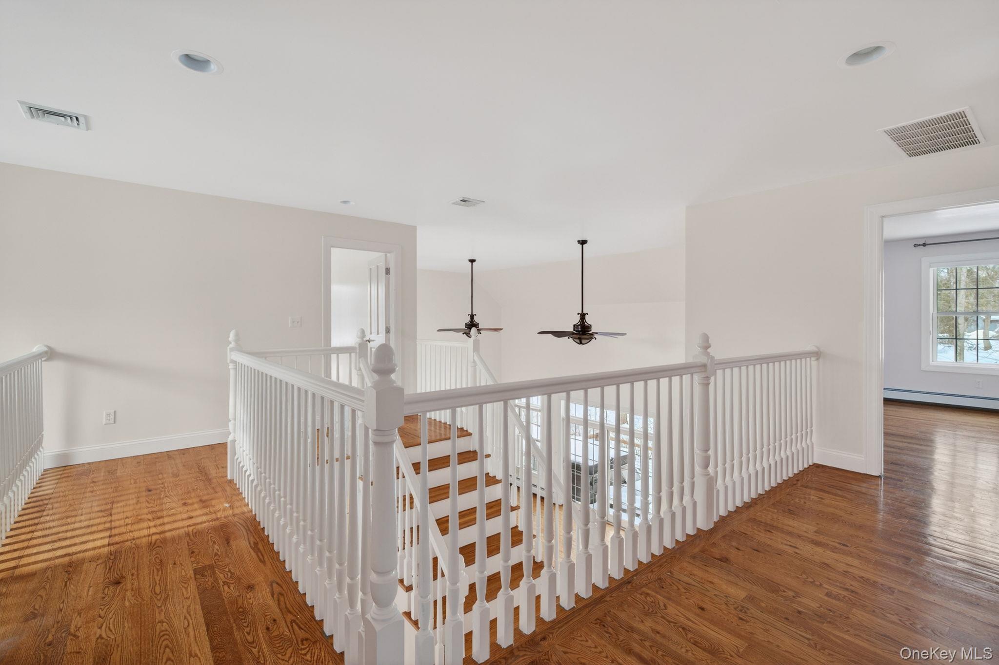 30 Alison Court, Kingston, NY 12401