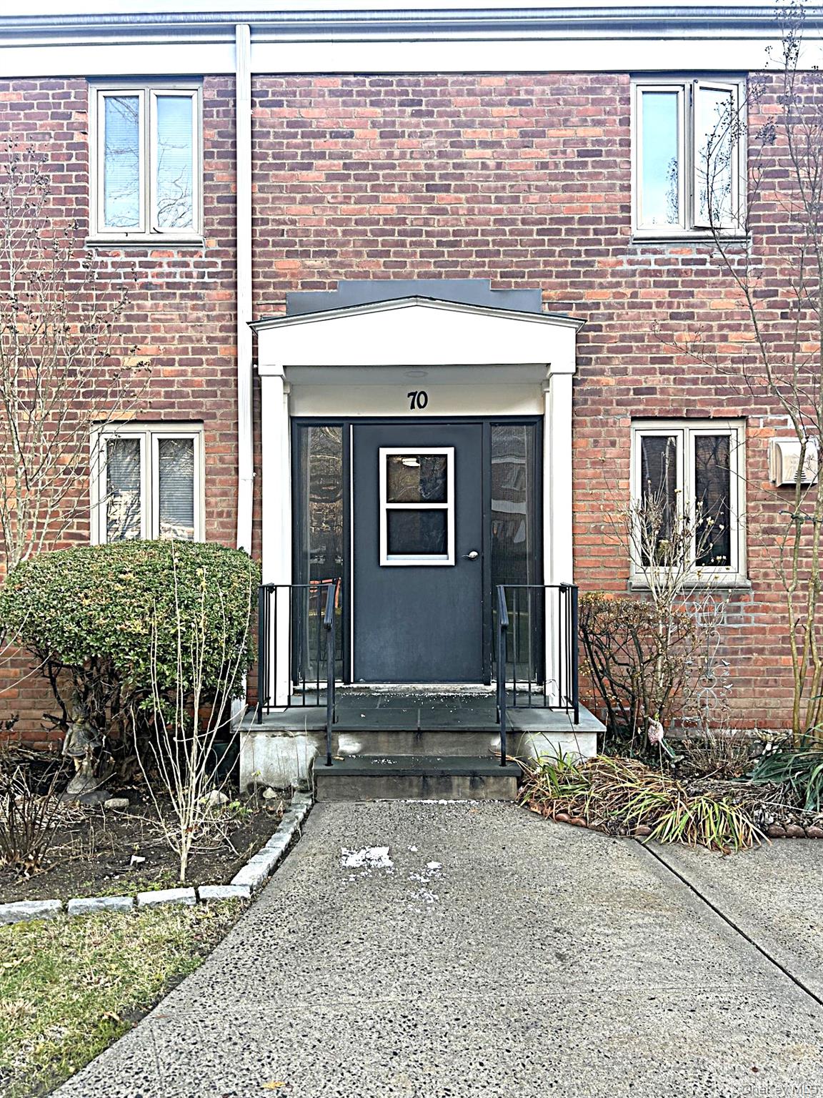 70 Lawrence Court # B, White Plains, NY 10603