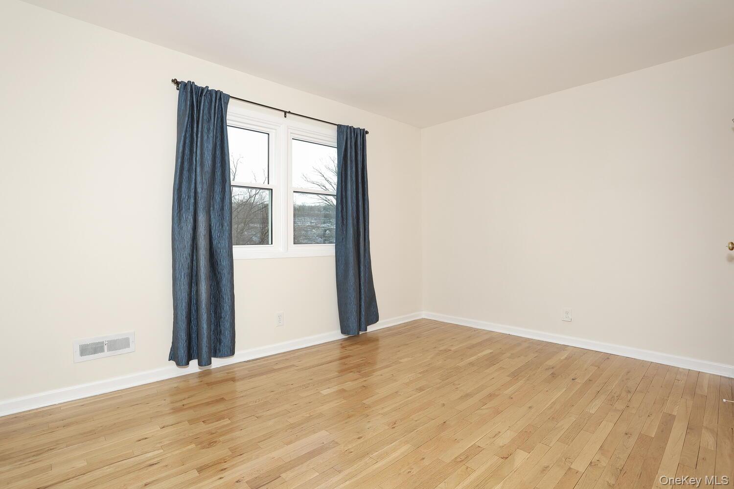 64 S Hillside Place, Elmsford, NY 10523