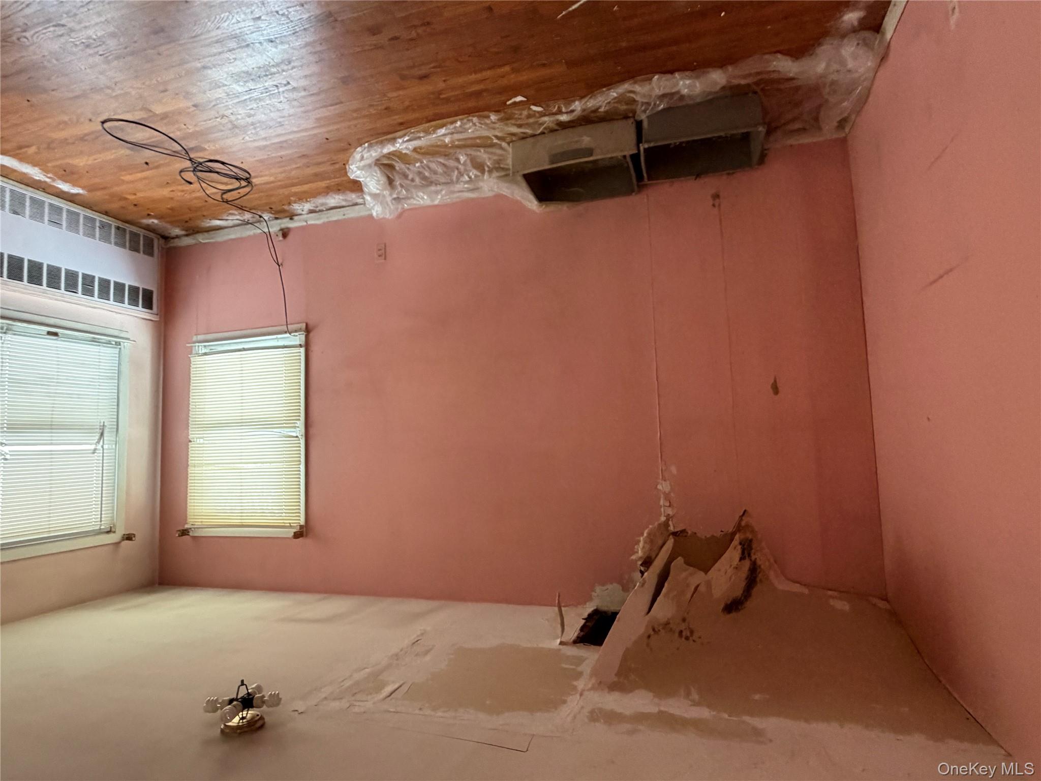 13526 219th Street, Laurelton, NY 11413