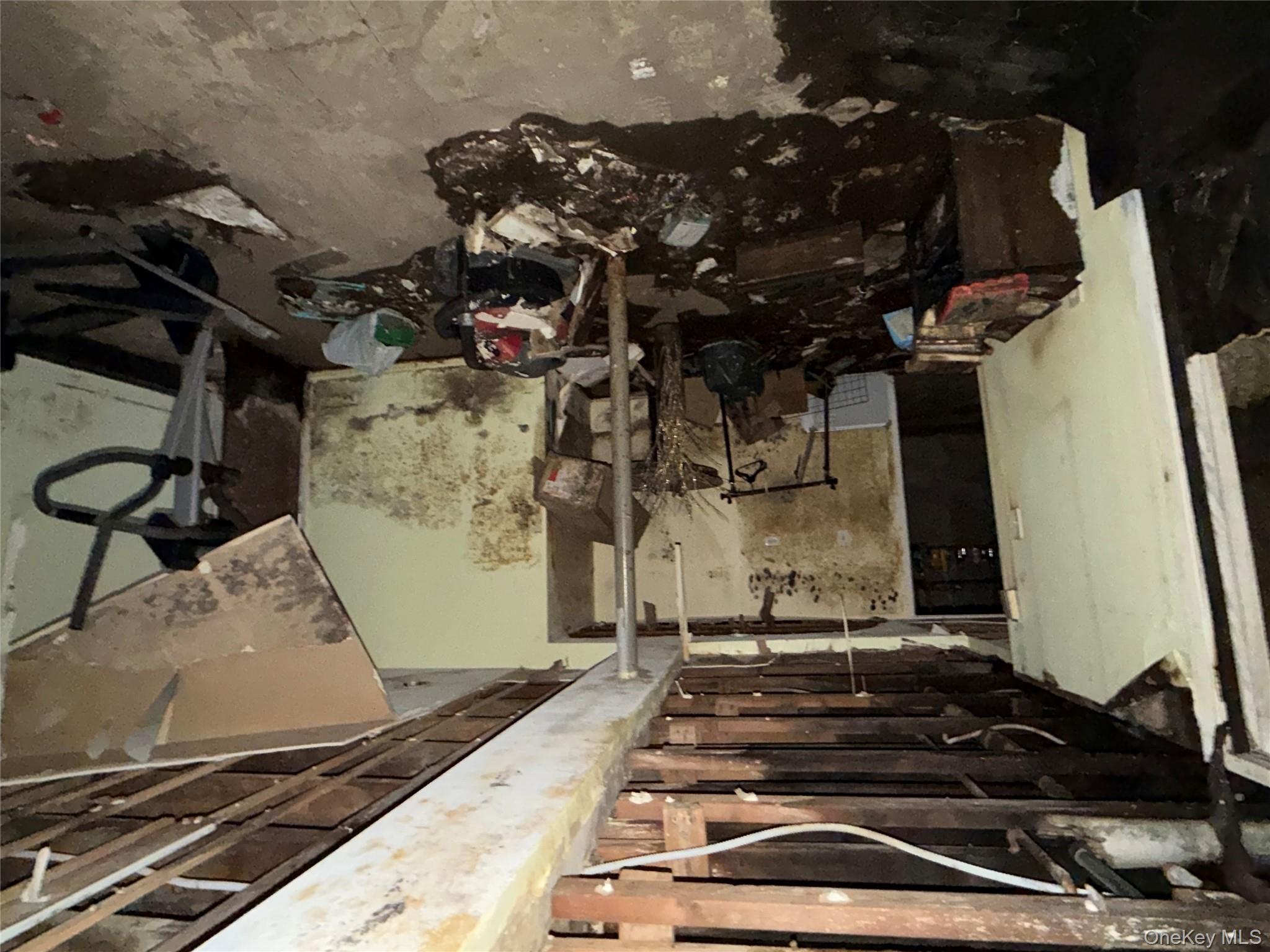 13526 219th Street, Laurelton, NY 11413