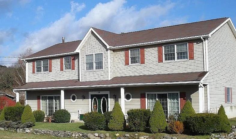 39 State Route 211, Cuddebackville, NY 12729