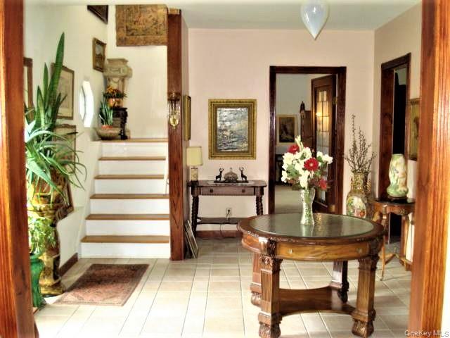 39 State Route 211, Cuddebackville, NY 12729