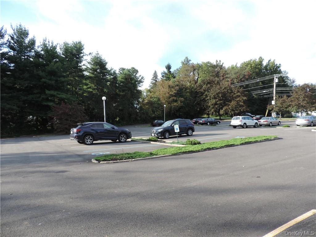 2424 Route 52 # 2E, Hopewell Junction, NY 12533