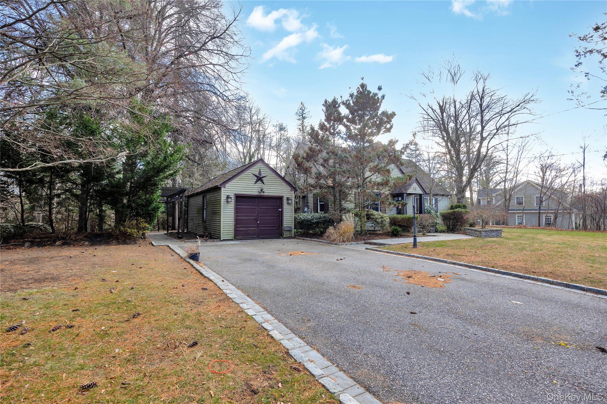 12 Summerset Drive, Smithtown, NY 11787