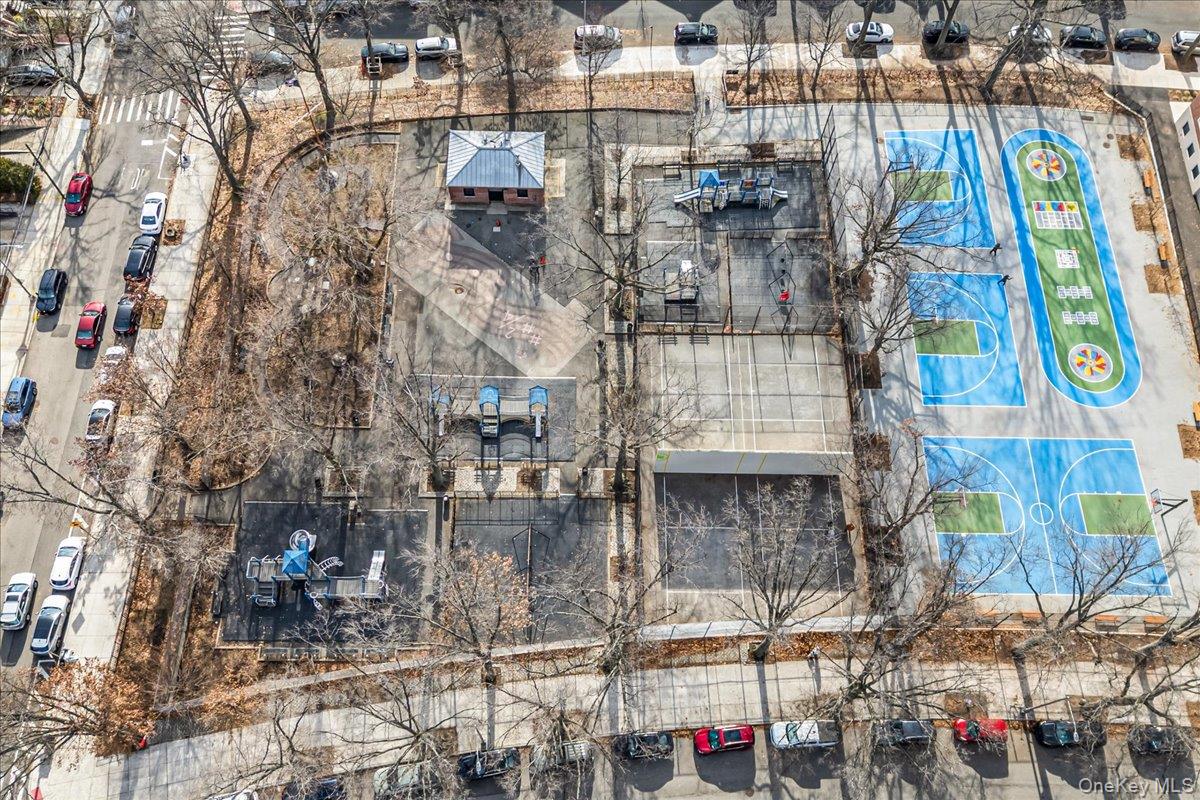 65-15 Alderton Street # 2C, Rego Park, NY 11374