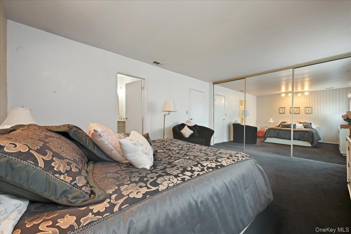 47 Balsam Court, Wantagh, NY 11793