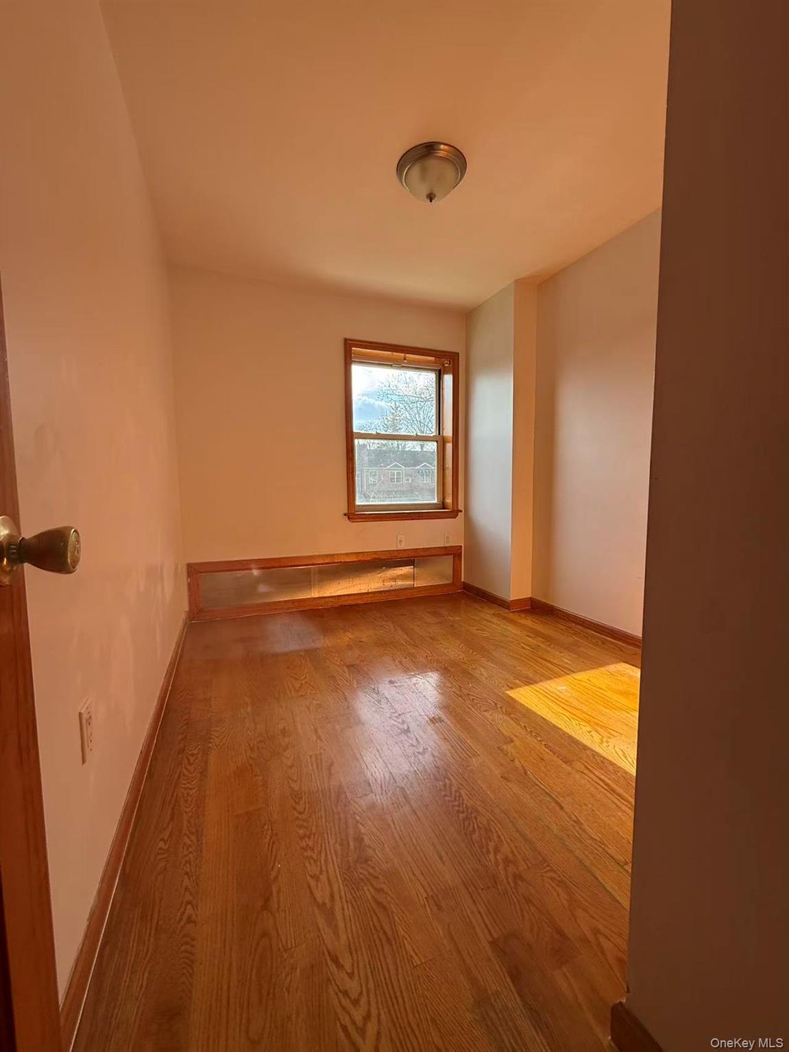 14627 61st Road, Flushing, NY 11367