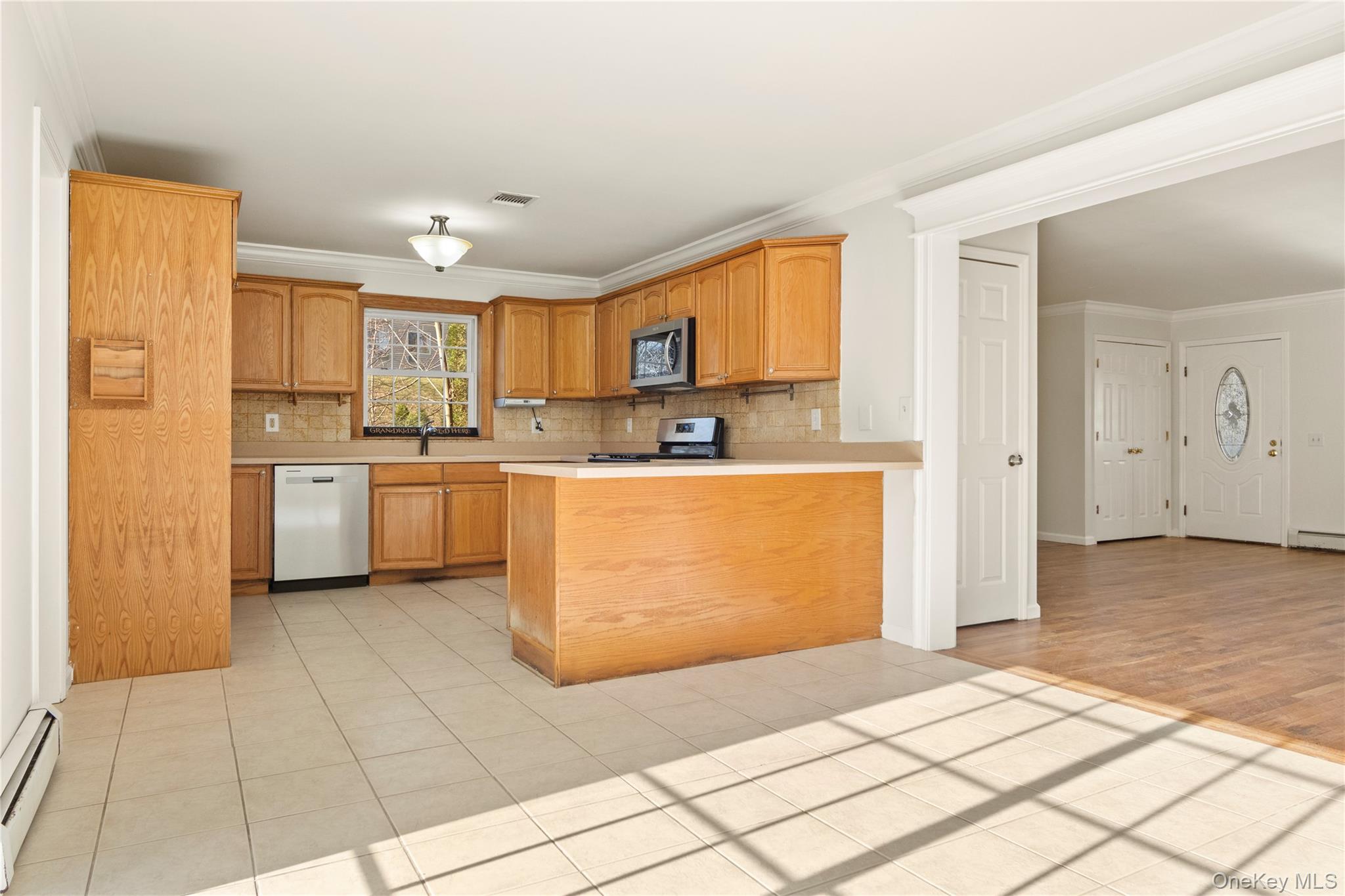 9 Simenovsky Drive, Haverstraw, NY 10927