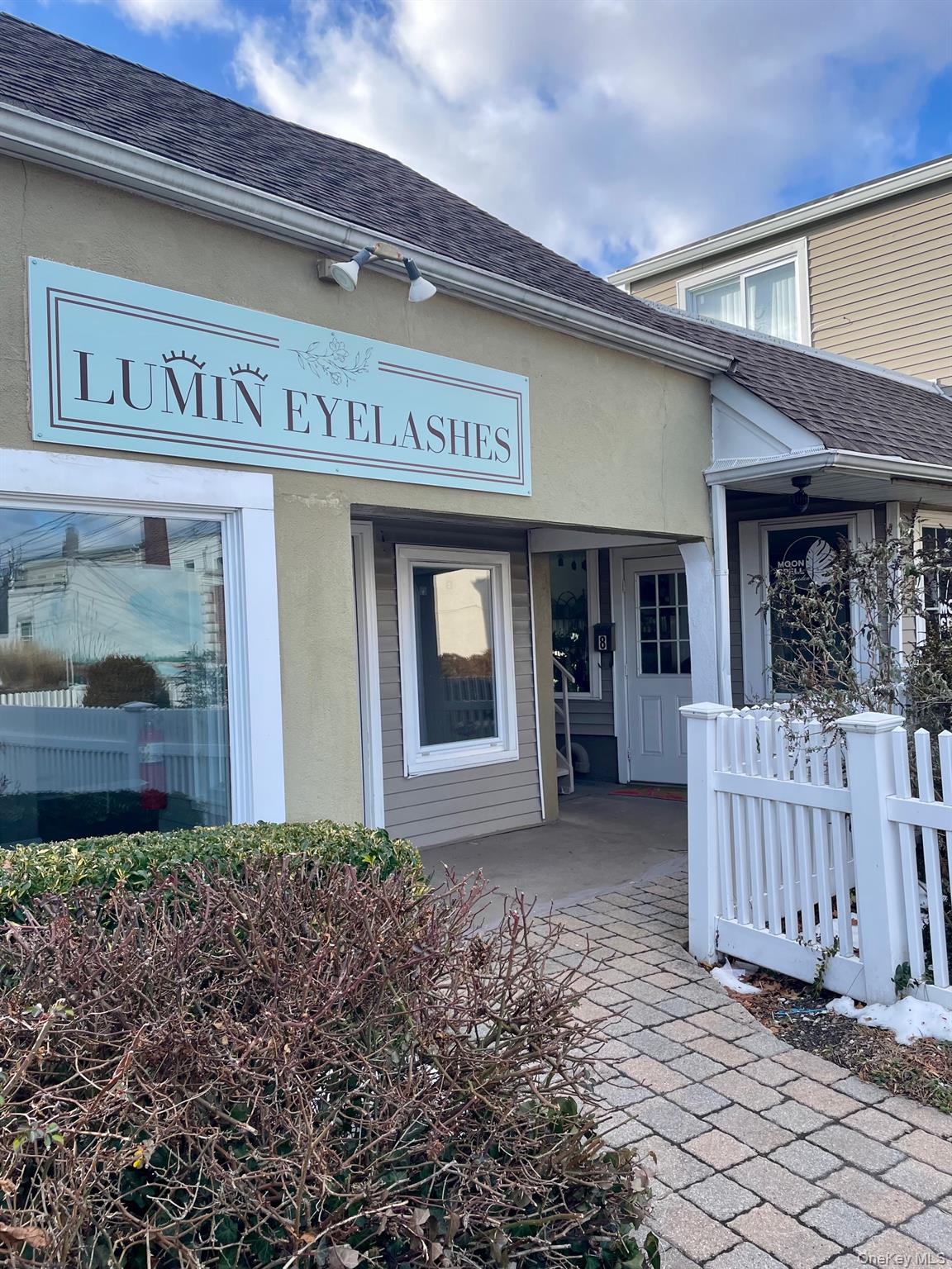 12 Gillette Avenue, Sayville, NY 11782