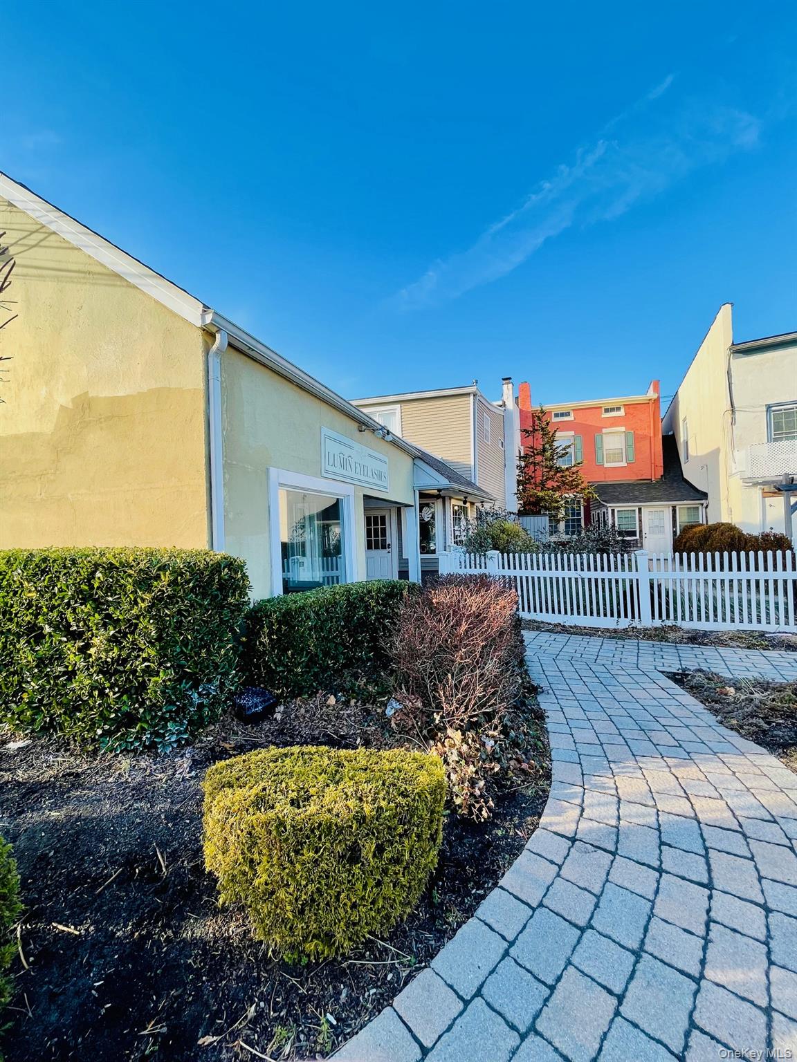 12 Gillette Avenue, Sayville, NY 11782