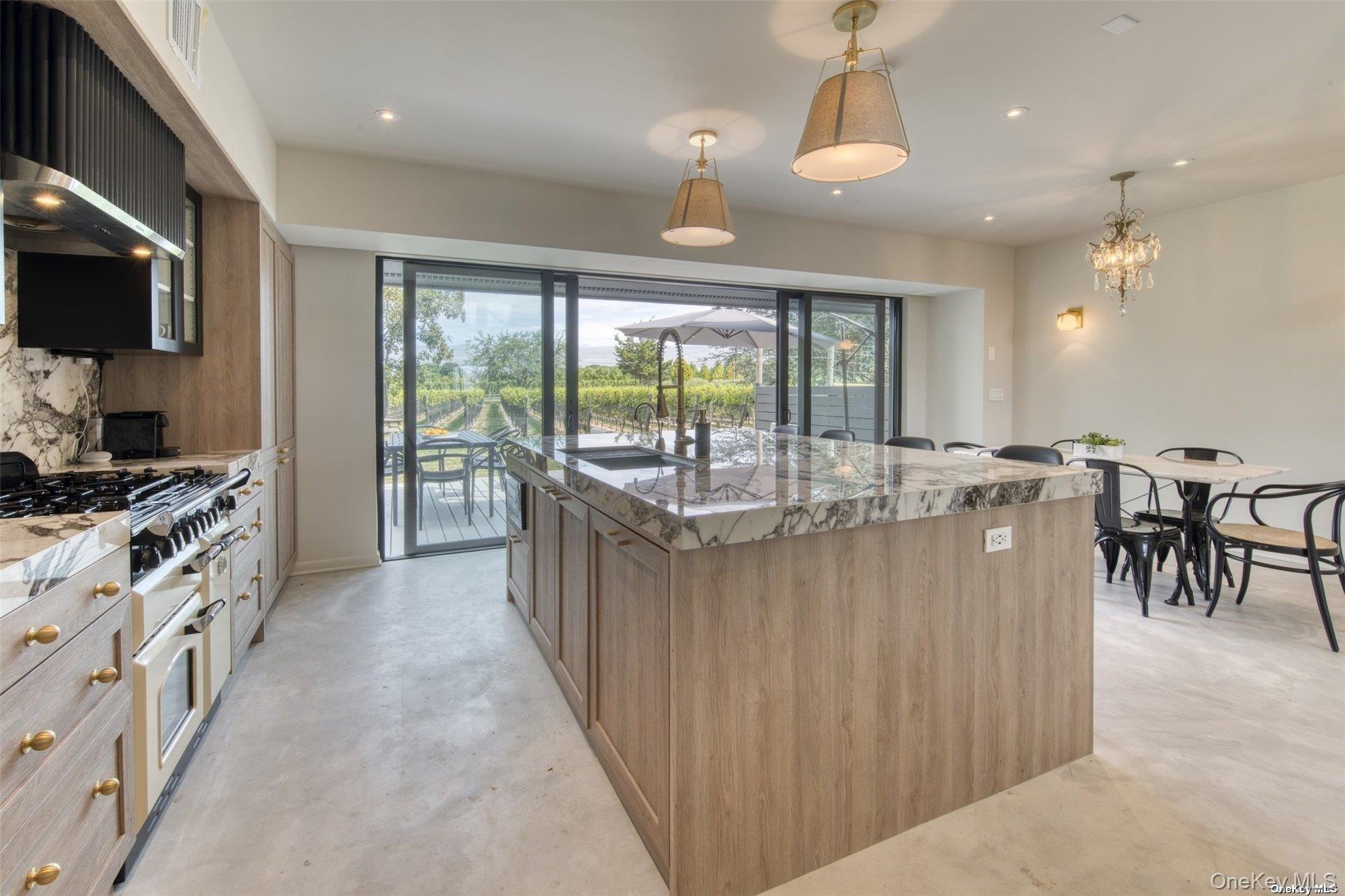 1050 King Street, Orient, NY 11957