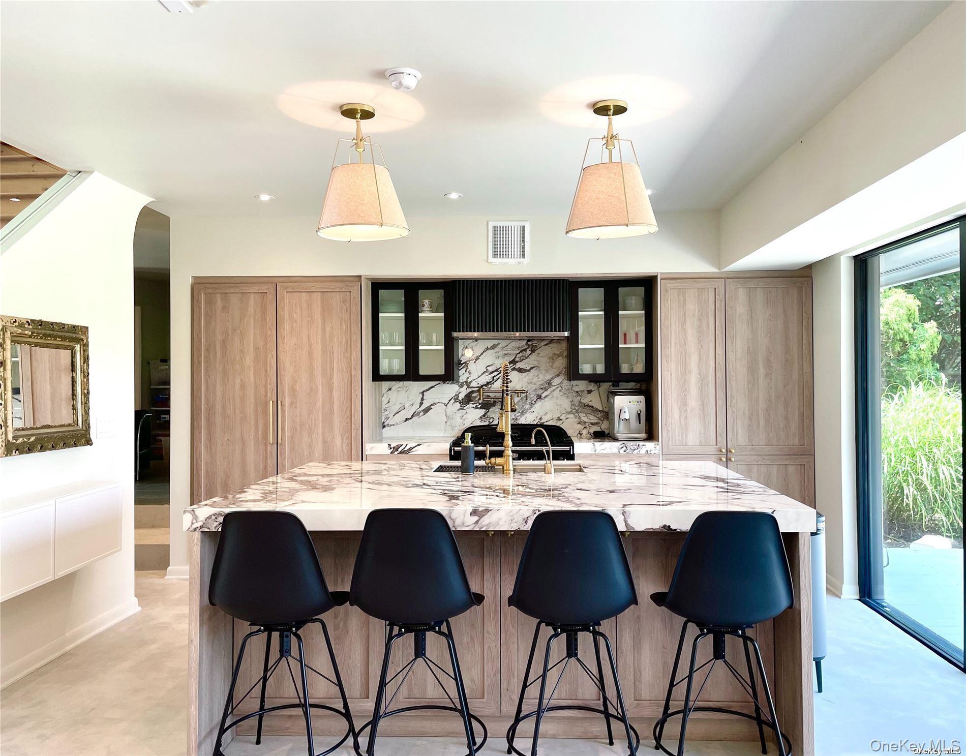 1050 King Street, Orient, NY 11957