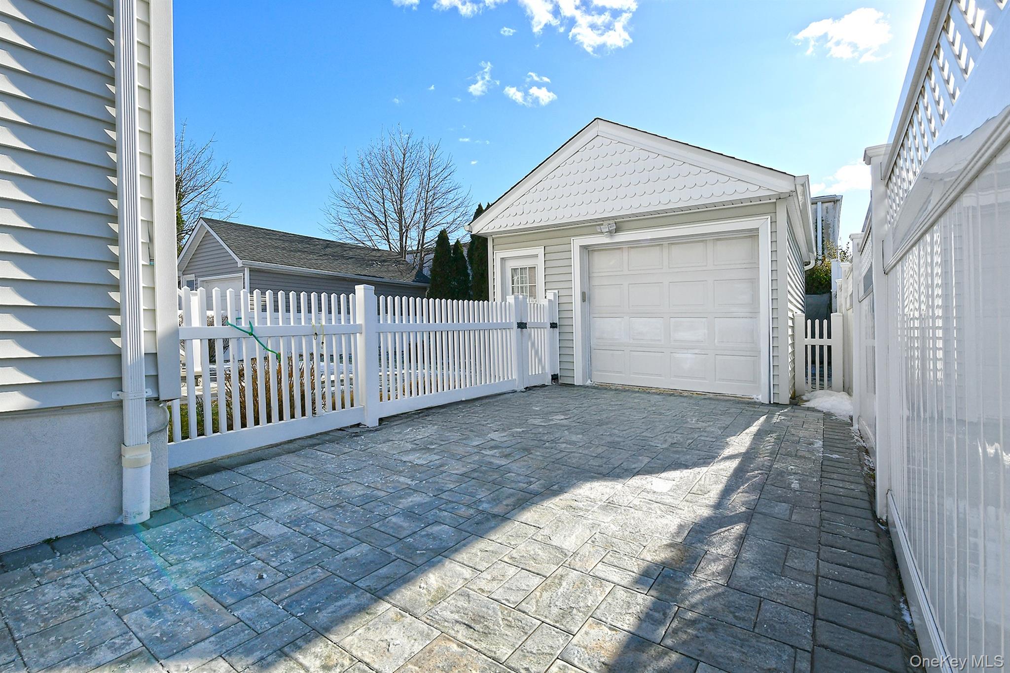 3042 Lowell Avenue, Wantagh, NY 11793