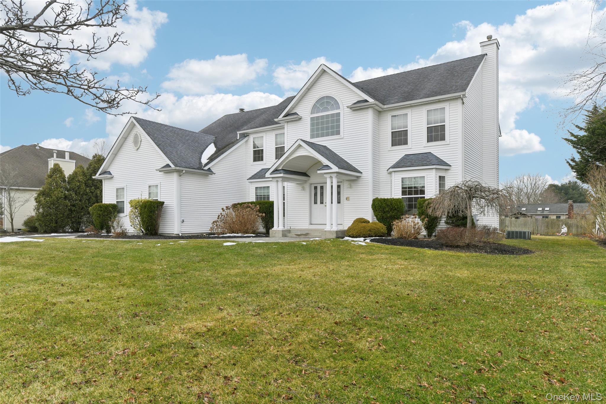 39 Island Trail, Mount Sinai, NY 11766