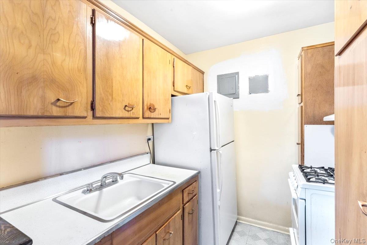 99-35 59th Avenue # L5, Corona, NY 11368