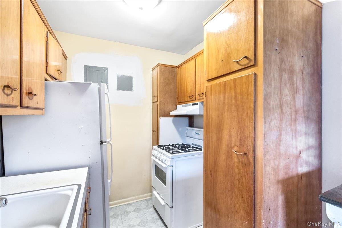 99-35 59th Avenue # L5, Corona, NY 11368