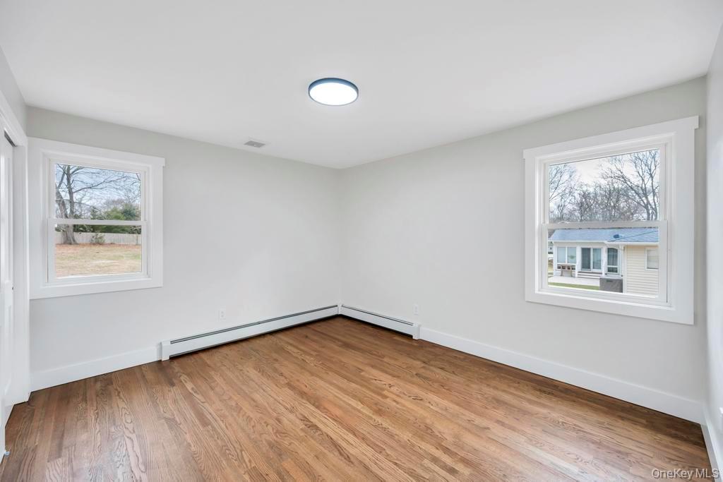 160 Oak Street, Mattituck, NY 11952