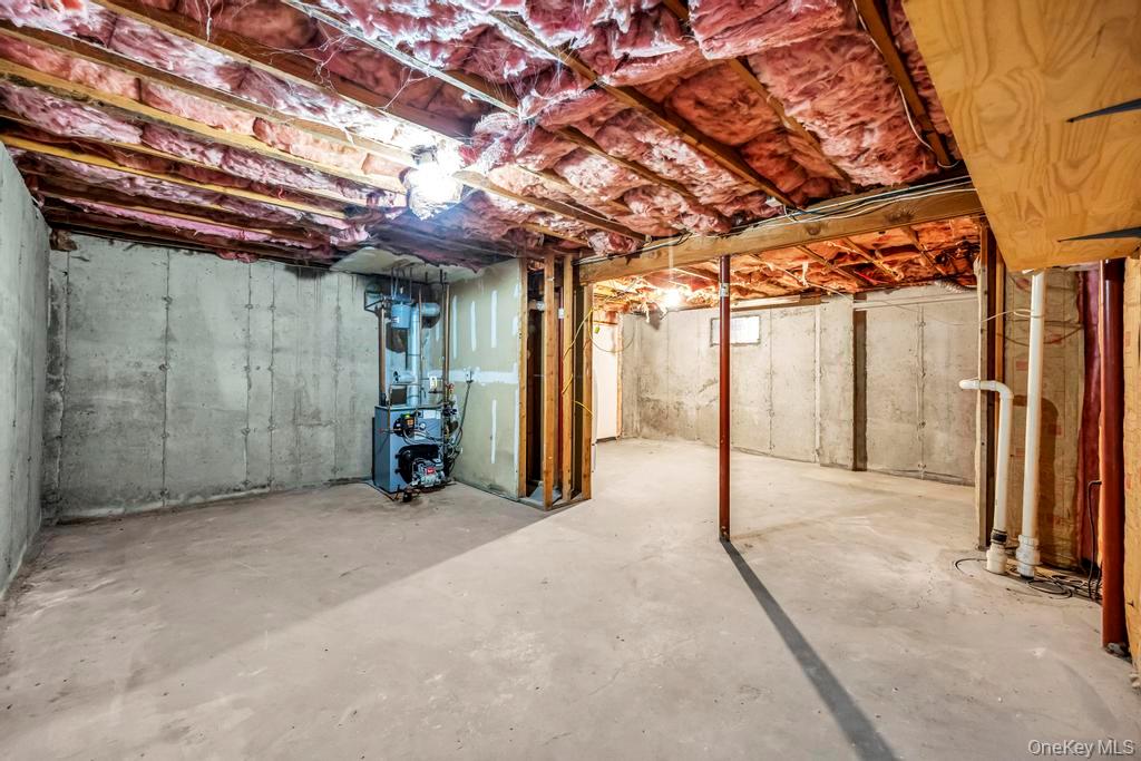 160 Oak Street, Mattituck, NY 11952