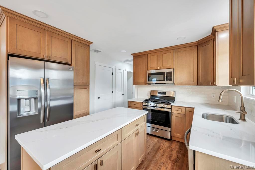 160 Oak Street, Mattituck, NY 11952