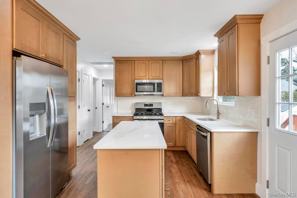 160 Oak Street, Mattituck, NY 11952