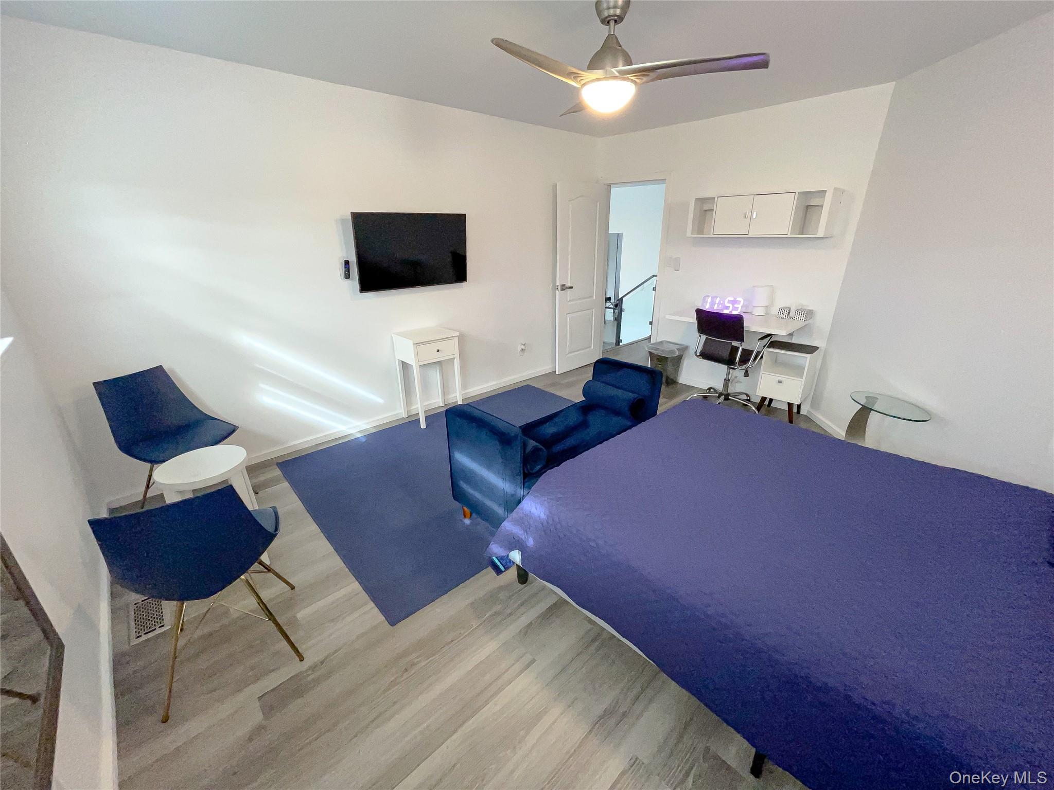 1 Summer Lane, Amityville, NY 11701