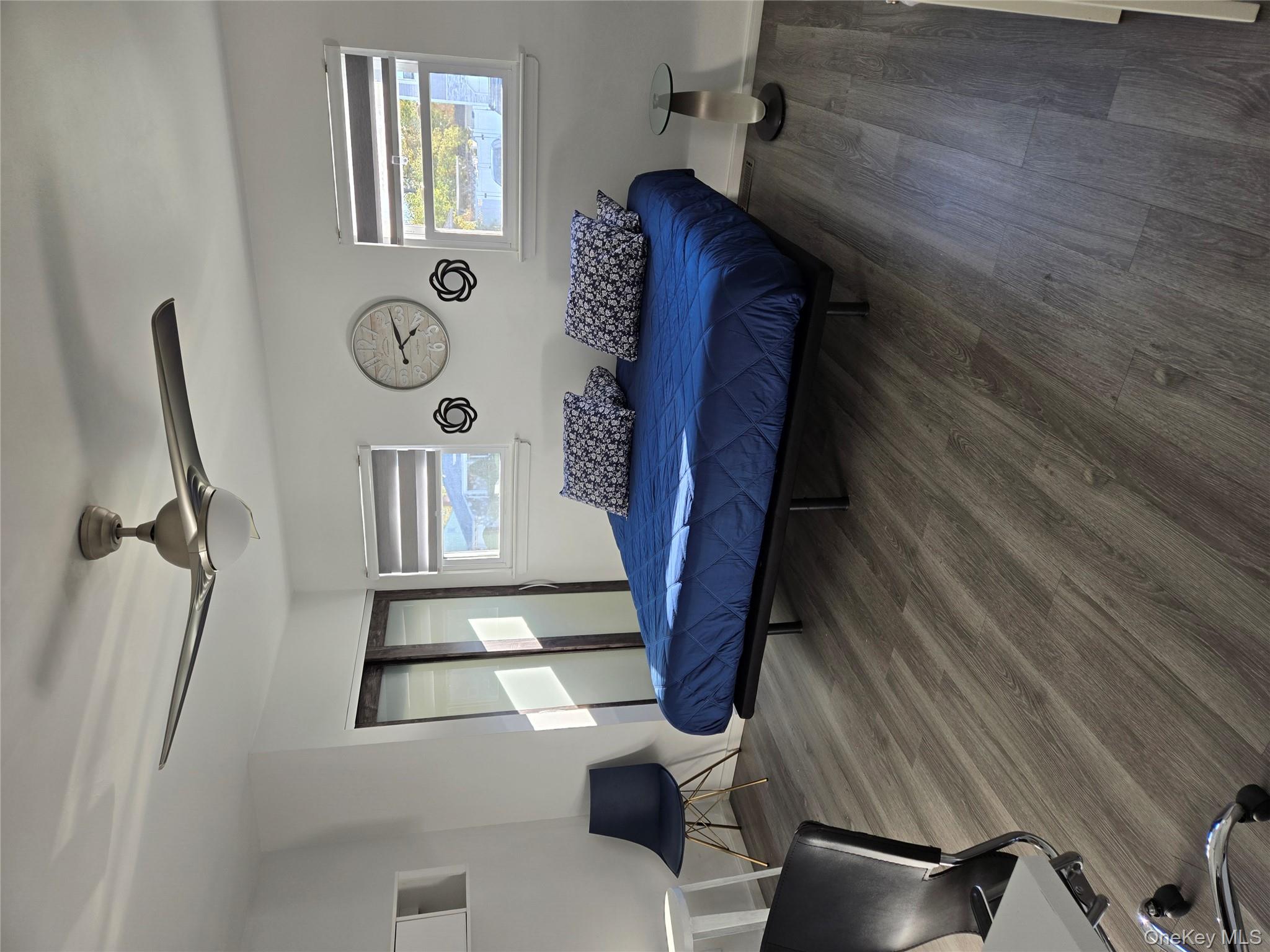 1 Summer Lane, Amityville, NY 11701