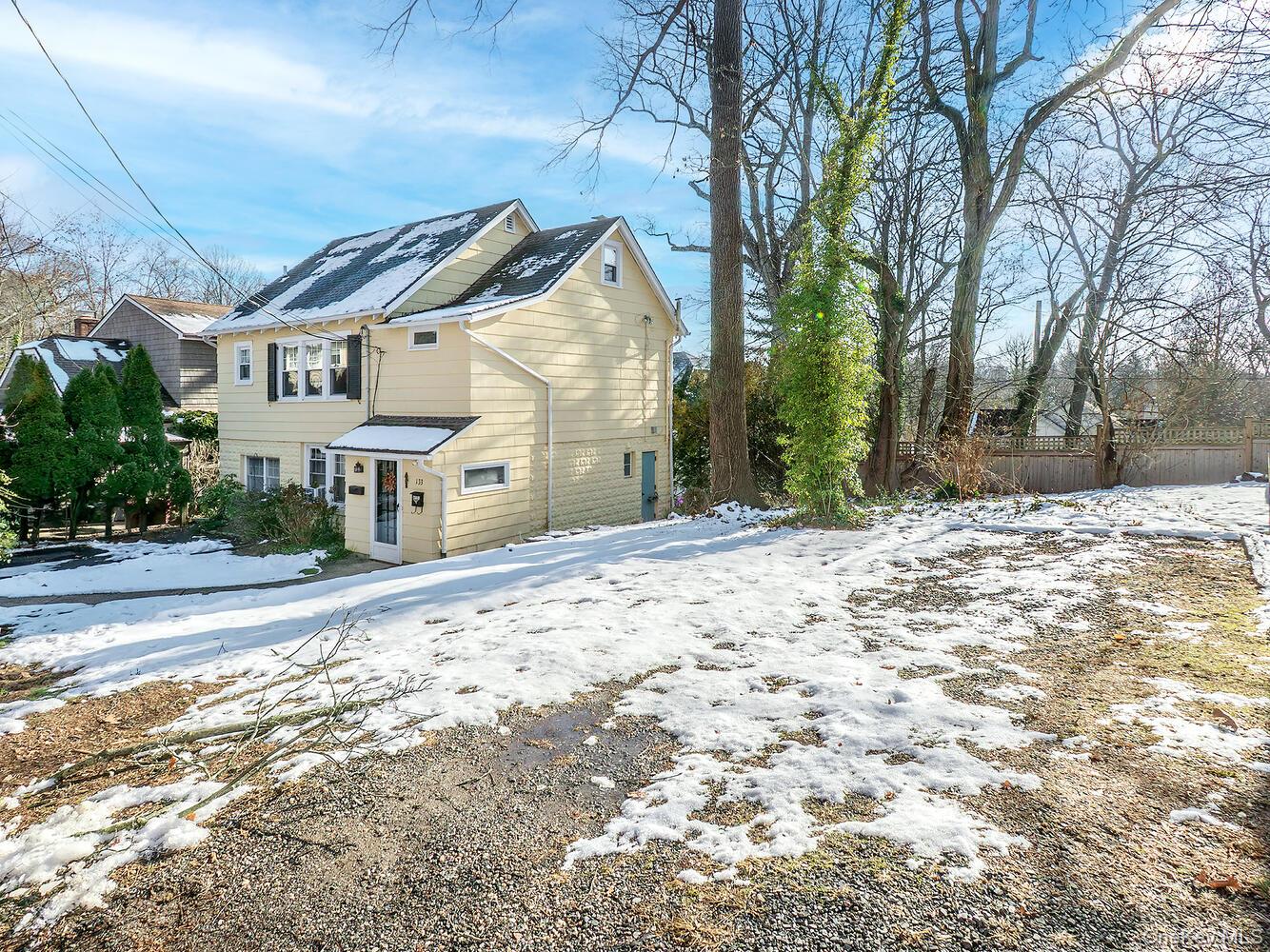 133 16th Avenue, Sea Cliff, NY 11579