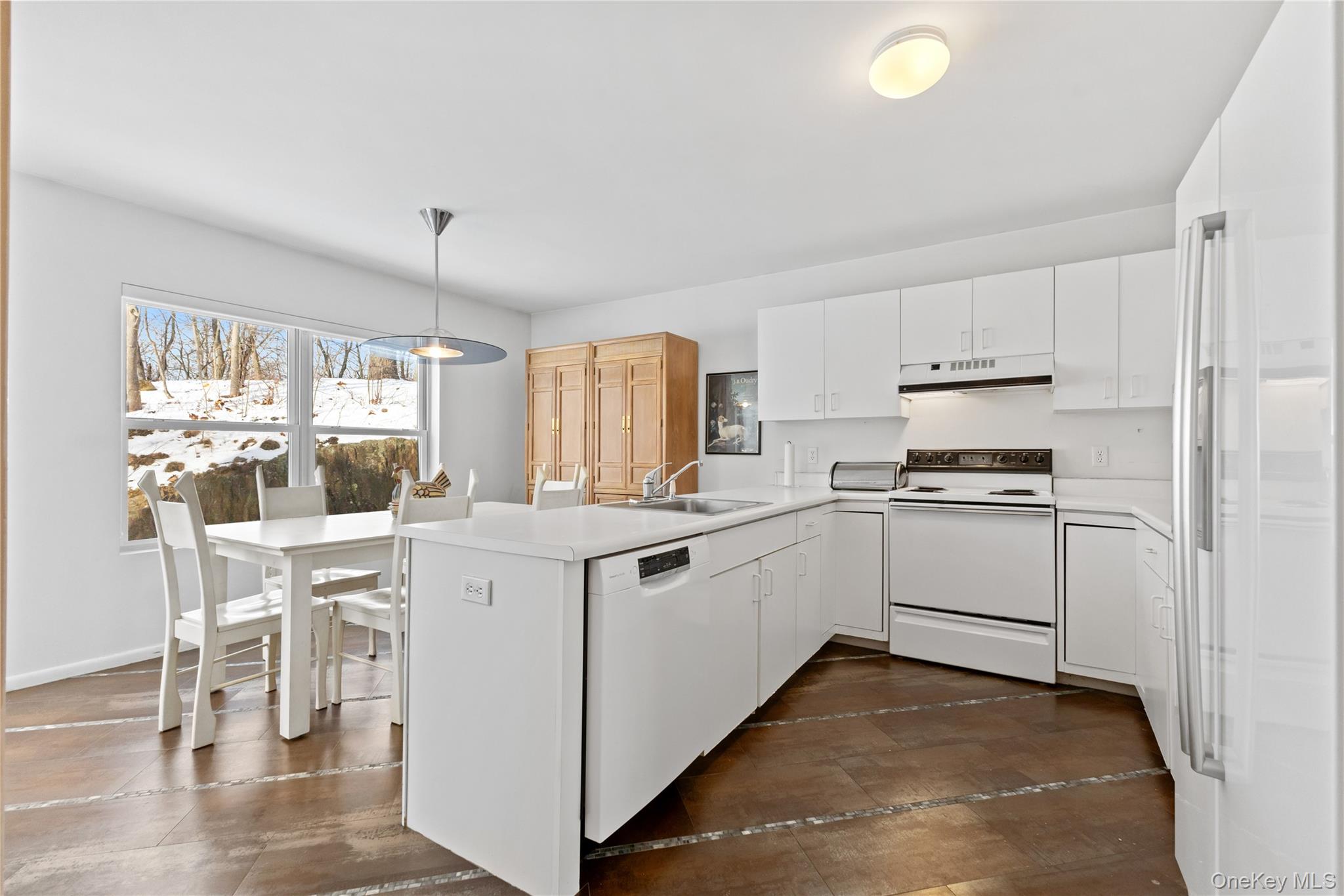 10 Guilford Circle, Goldens Bridge, NY 10526