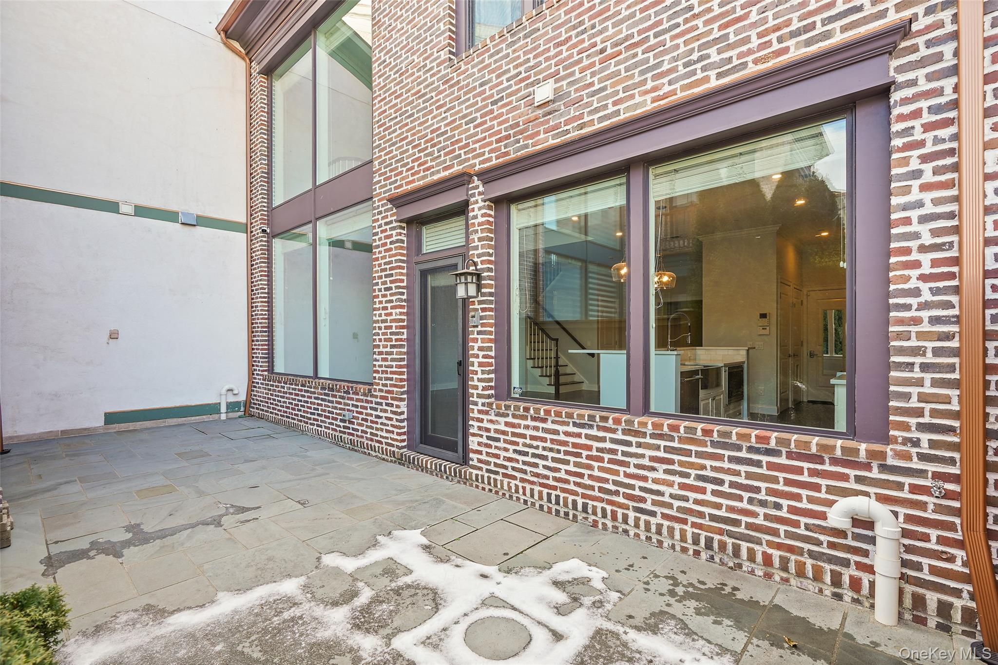 21 Rivers Edge Drive, Tarrytown, NY 10591