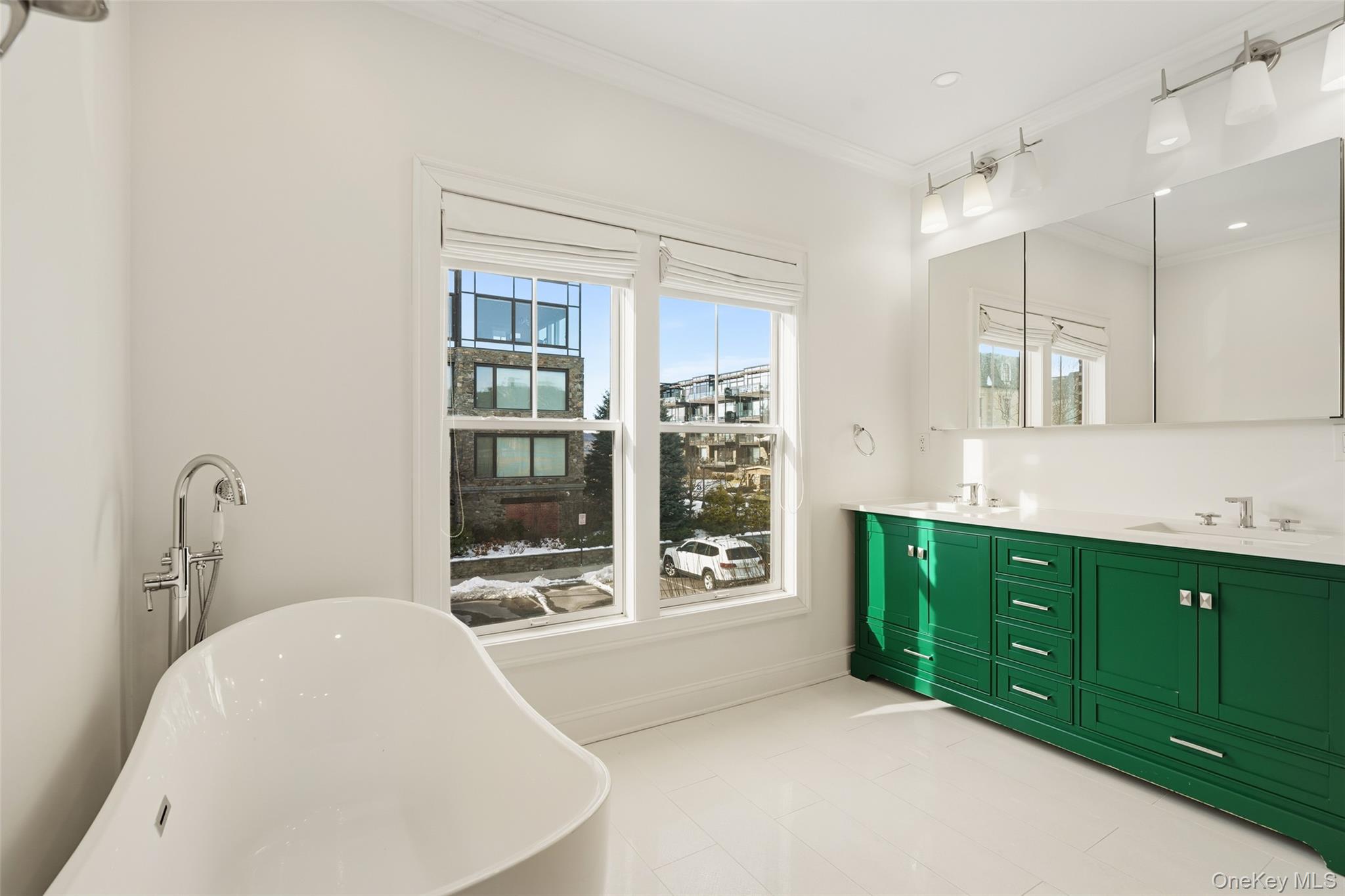 21 Rivers Edge Drive, Tarrytown, NY 10591