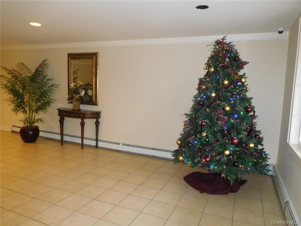 4 Consulate Drive # 1-M, Tuckahoe, NY 10707