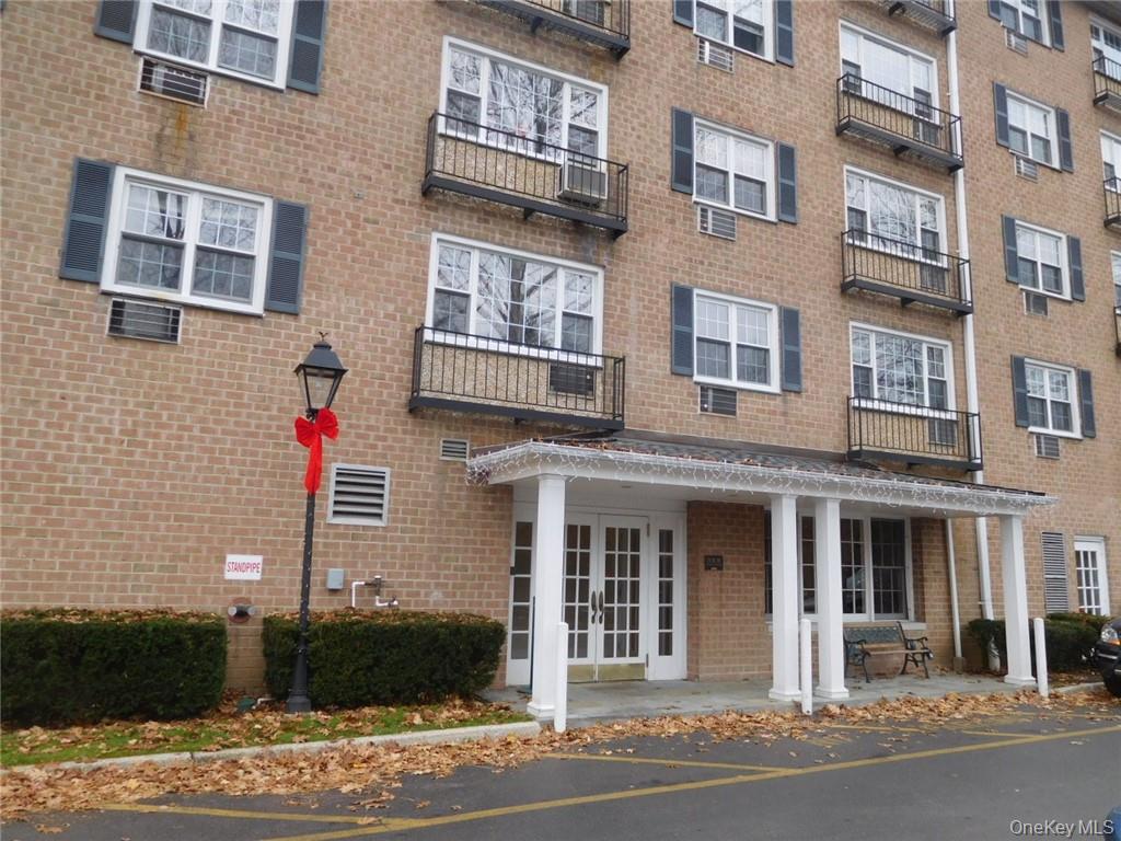 4 Consulate Drive # 1-M, Tuckahoe, NY 10707