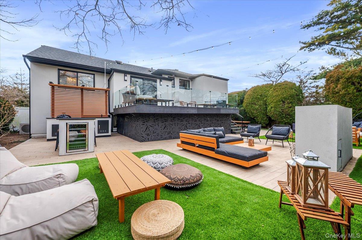 957 Cherrywood Drive, Baldwin, NY 11510